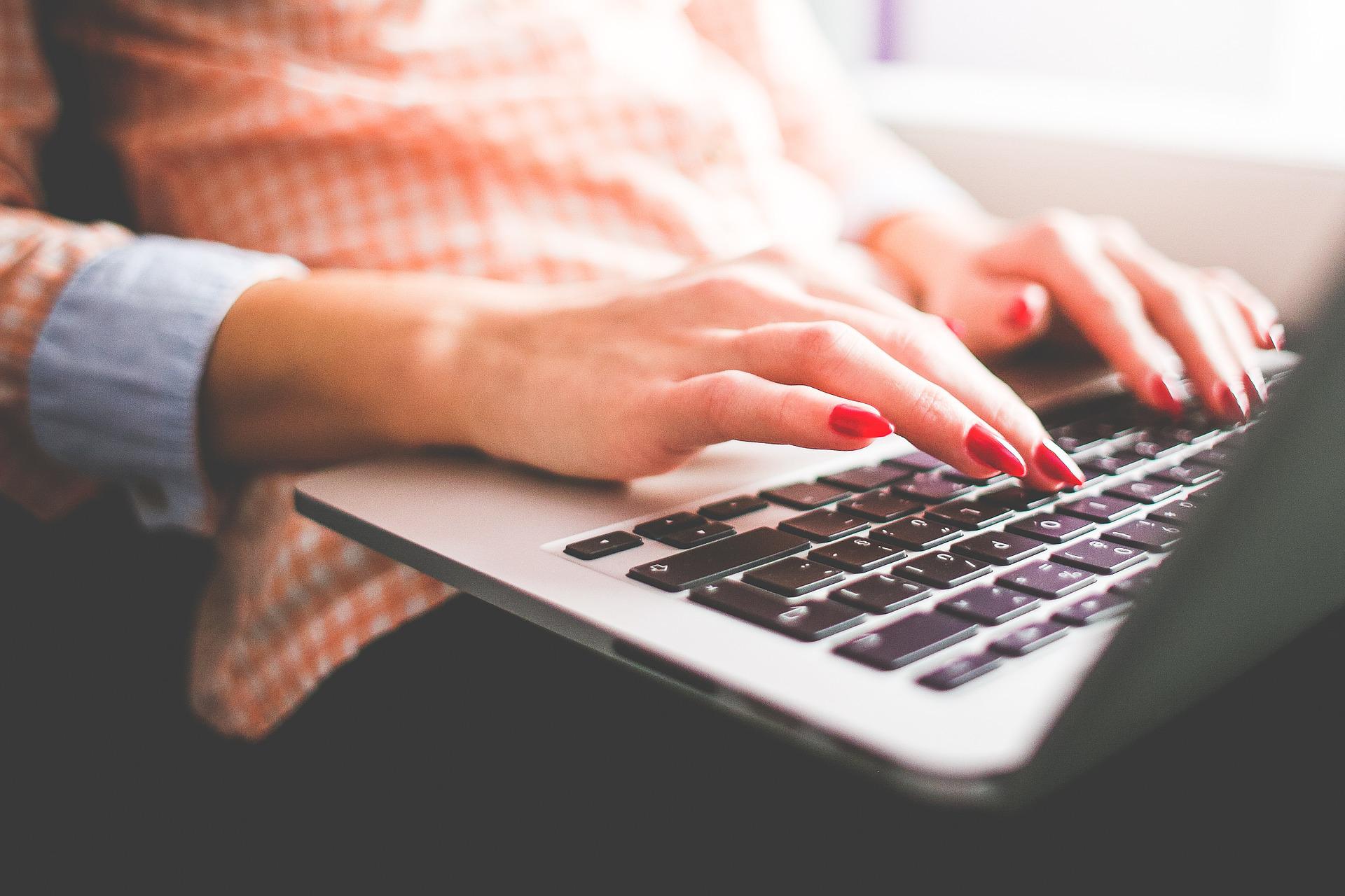 Top 7 Compelling Formats to Write an Effective Business Blog Post